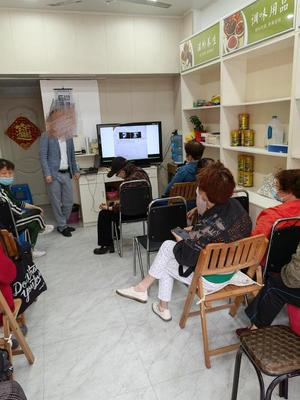 駝奶能治腎病、糖尿病和乙肝?商店送雞蛋、旅游引誘老人參加講座,查處曝光